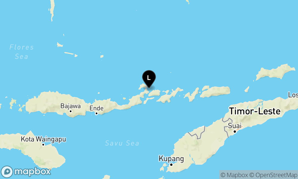 Pusat gempa berada di laut 11 km TimurLaut Larantuka