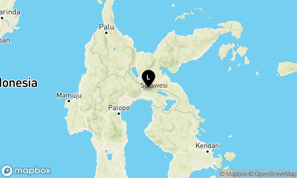 Pusat gempa berada di darat 33 km barat laut Luwu Timur