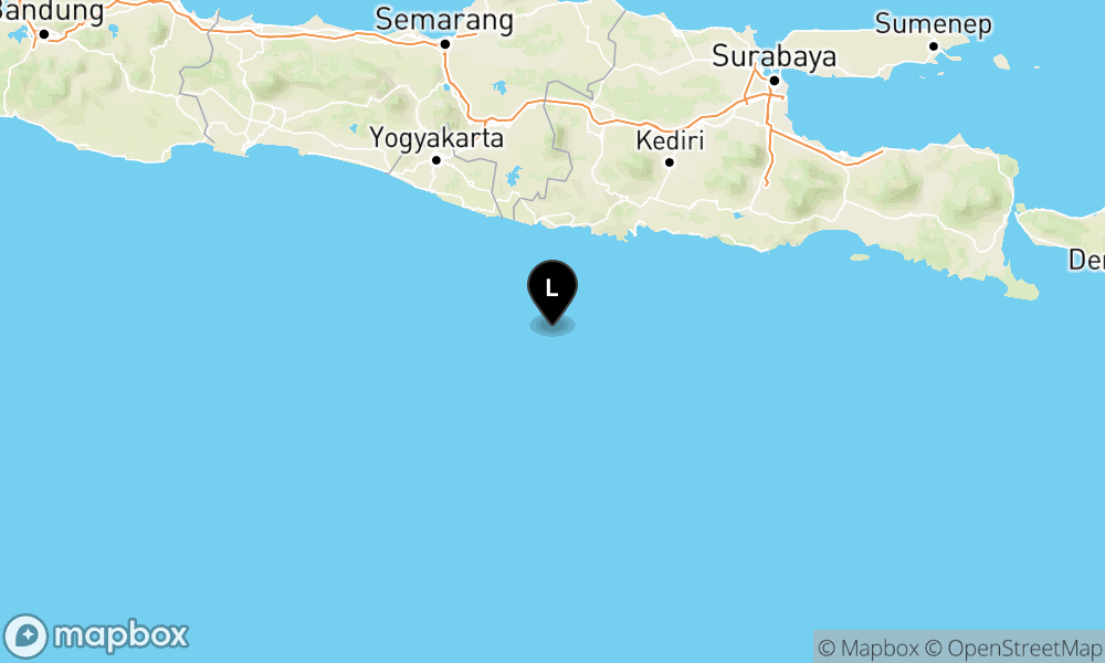 Peta Gempa Pusat gempa berada di laut 90 km Tenggara Pacitan