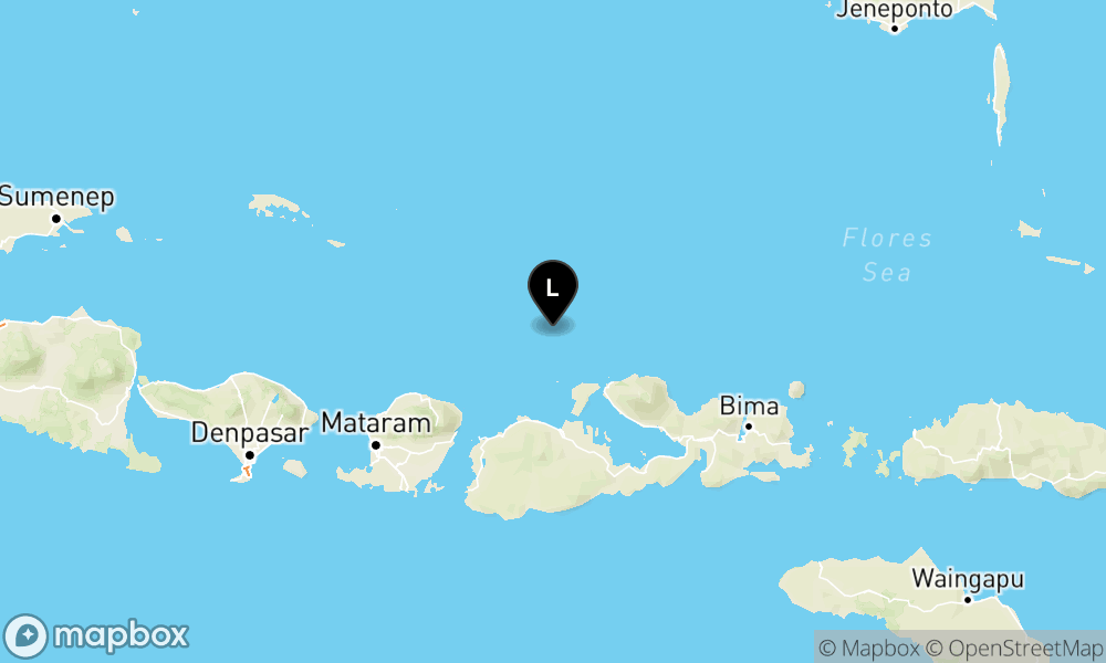 Peta Gempa Pusat gempa berada di laut 78 km utara Sumbawa