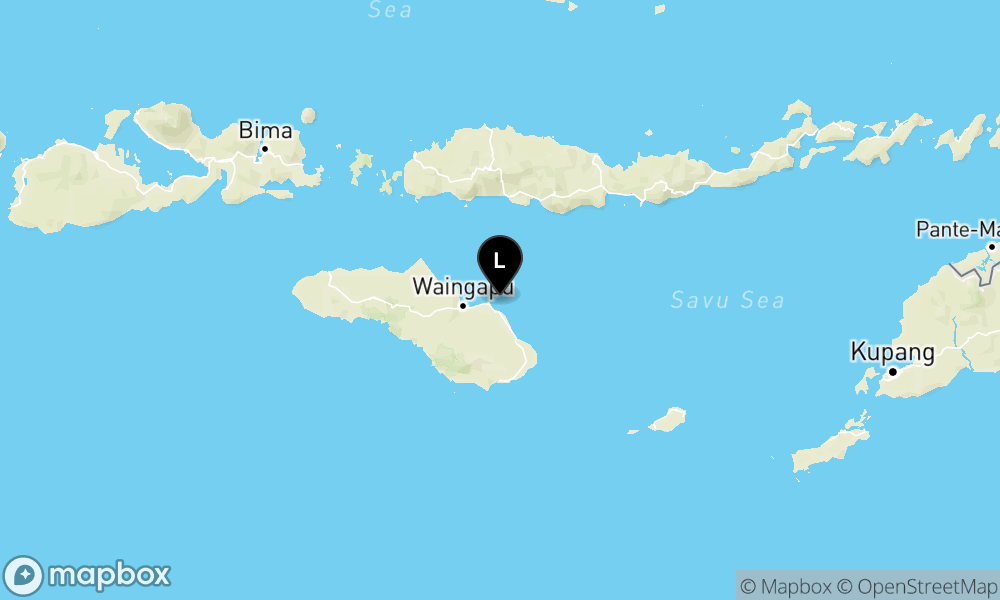 Peta Gempa Pusat gempa berada di laut 33 km timur Waingapu
